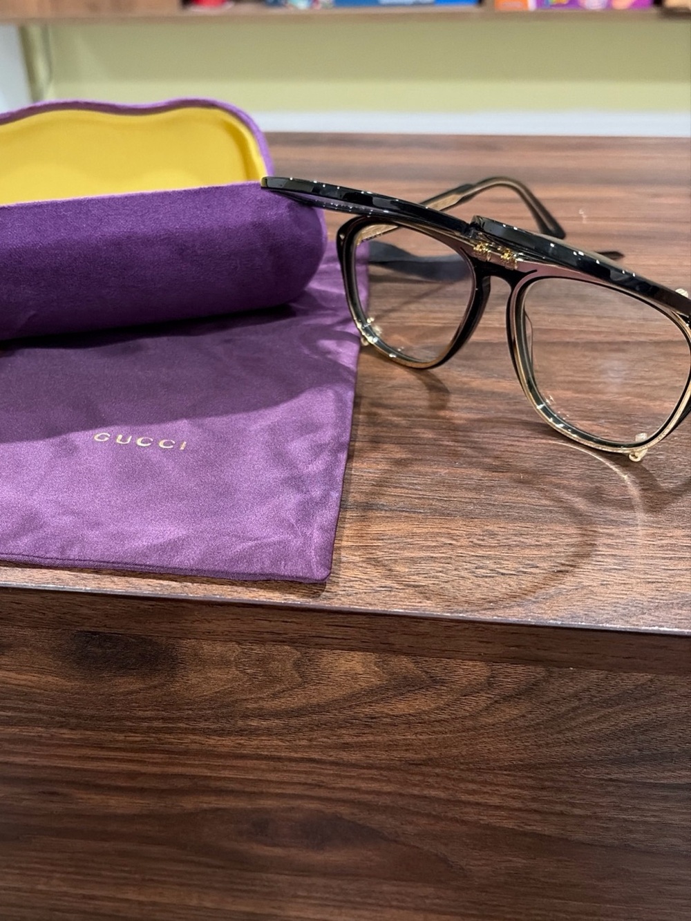 Gucci GG0128S oversized vintage aviator sunglasses